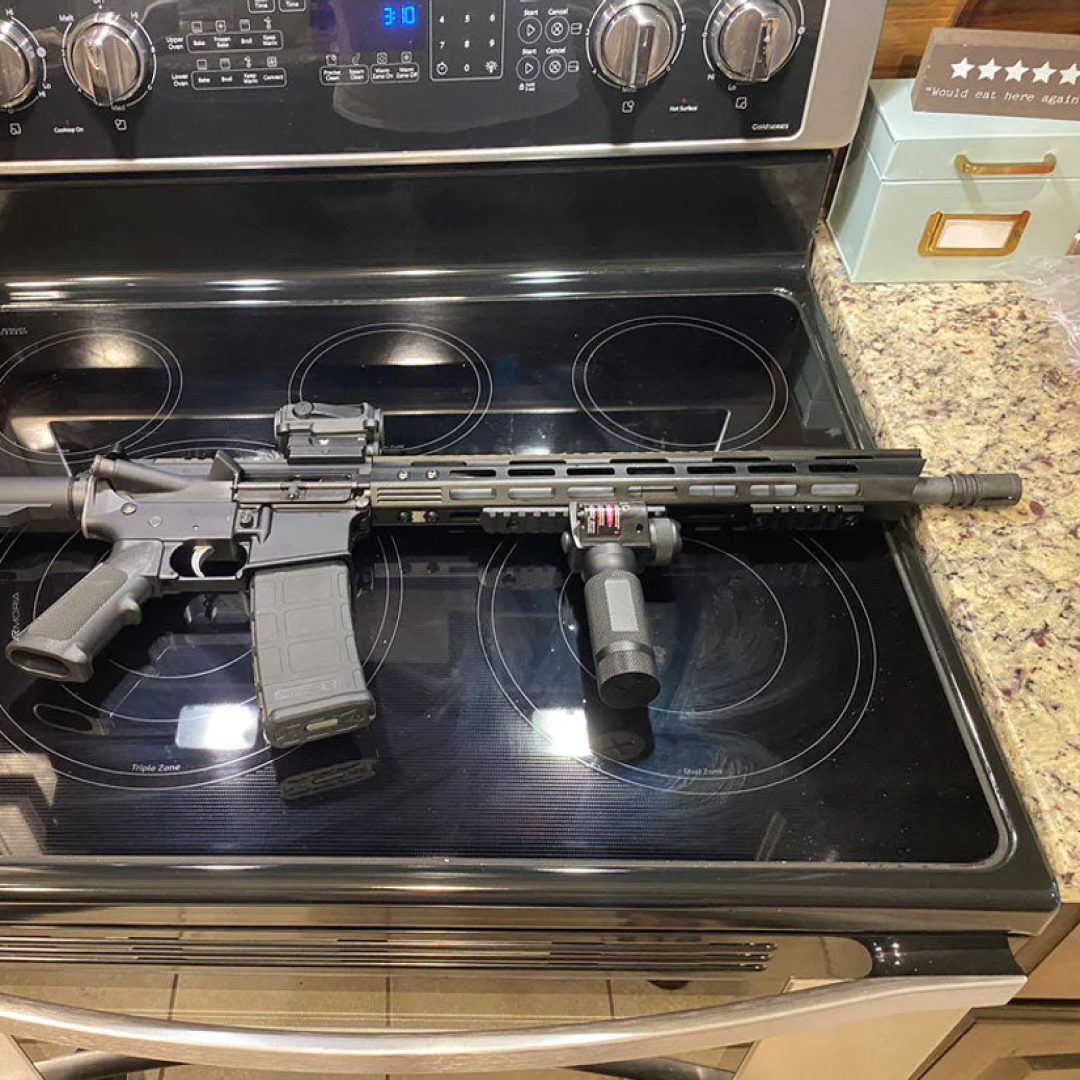 ARmoria Vertical 3-IN-1 Foregrip TRIUM.